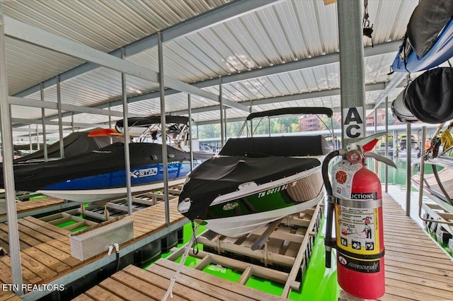 140 Broadleaf Ln Unit 100, Caryville, TN 37714 - dock featuring boat lift