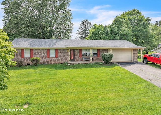 3413 N Fountaincrest Dr, Knoxville, TN 37918 - single story home featuring brick siding, crawl space, an attached garage, a front lawn, and driveway