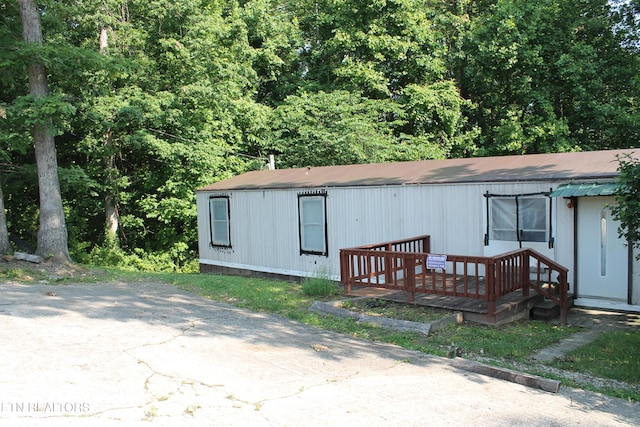 2122 Pickett Park Hwy, Jamestown, TN 38556 - view of manufactured / mobile home