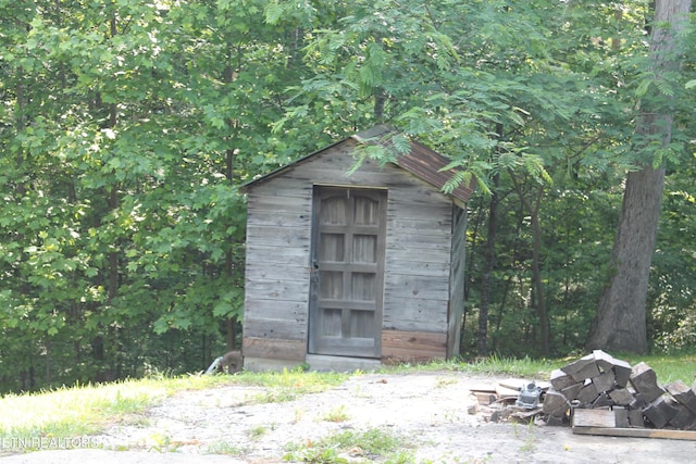 2122 Pickett Park Hwy, Jamestown, TN 38556 - view of shed