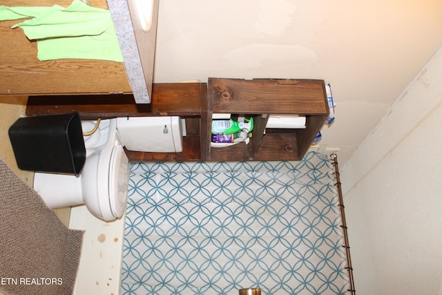2122 Pickett Park Hwy, Jamestown, TN 38556 - view of bathroom