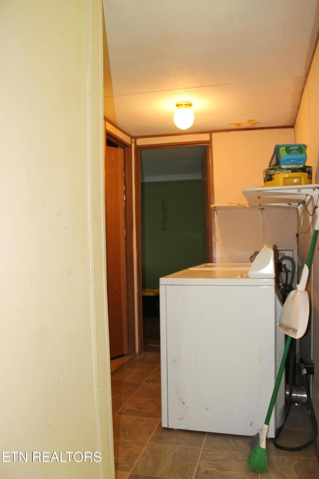 2122 Pickett Park Hwy, Jamestown, TN 38556 - washroom featuring washer / clothes dryer