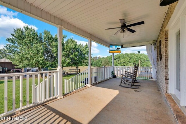 887 Ray Cemetery Rd, Sparta, TN 38583 - photo 13