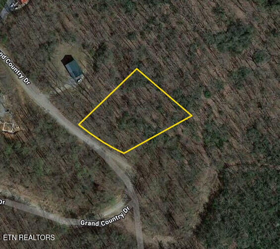 000 Grand Country Dr, Cosby, TN 37722 - photo 1