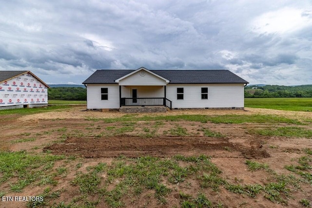 132 Galloway Airport Rd, Dunlap, TN 37327 - view of front of home featuring crawl space and a porch