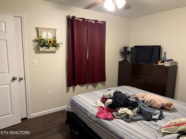 1637 Jefferson St, Morristown, TN 37814 - bedroom featuring dark wood-style flooring and ceiling fan