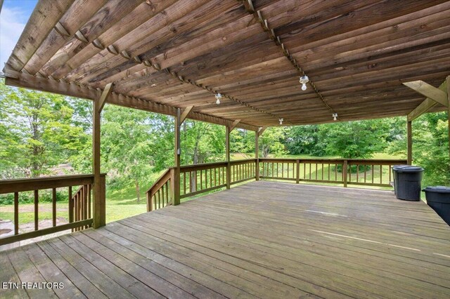 220 Lillywood Dr, Lafollette, TN 37766 - view of deck