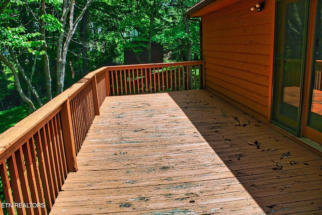 705 S 11th St, Lafollette, TN 37766 - view of wooden terrace