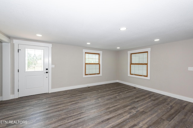 957 W Hunt Rd, Alcoa, TN 37701 - foyer entrance with dark wood-style flooring and recessed lighting