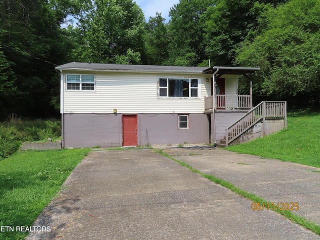 110 Dale Rd, Oakdale, TN 37829 - view of front of property with a front yard, stairway, and covered porch