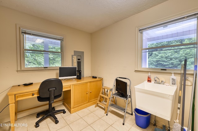 609 Lane Hollow Rd, Sevierville, TN 37876 - home office featuring light tile patterned floors and a textured ceiling