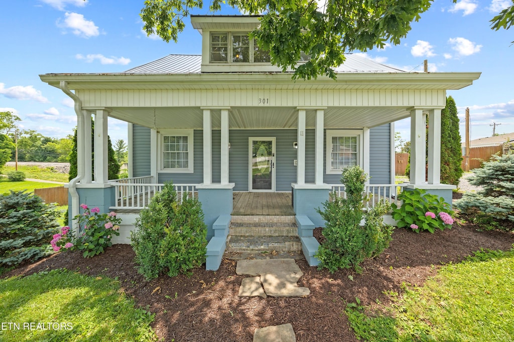301 W Commercial Ave, Monterey, TN 38574 - photo 1