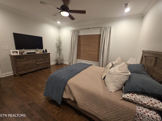 6312 Knightsboro Rd, Knoxville, TN 37912 - bedroom with dark wood-style floors, crown molding, a ceiling fan, and recessed lighting