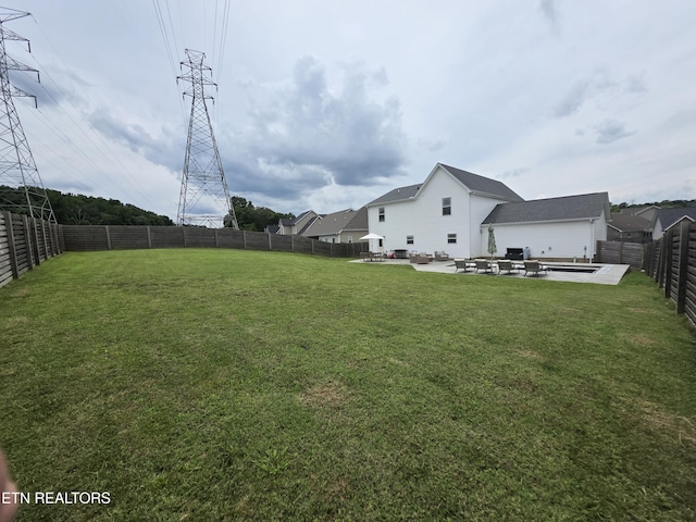 6312 Knightsboro Rd, Knoxville, TN 37912 - fenced backyard featuring a patio