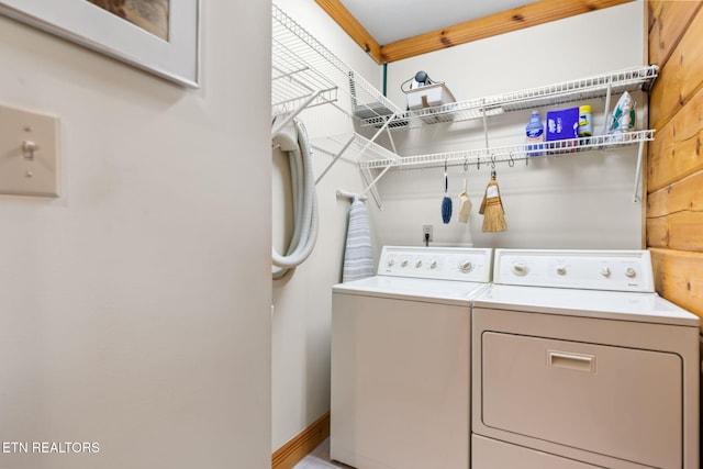 152 Eagle Crst, Tazewell, TN 37879 - laundry area with washing machine and clothes dryer