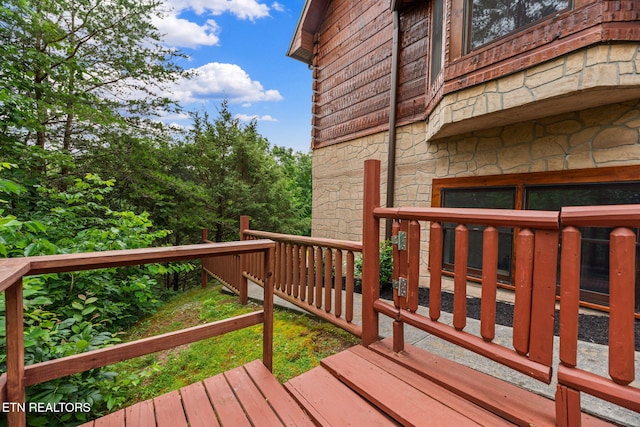 152 Eagle Crst, Tazewell, TN 37879 - view of deck