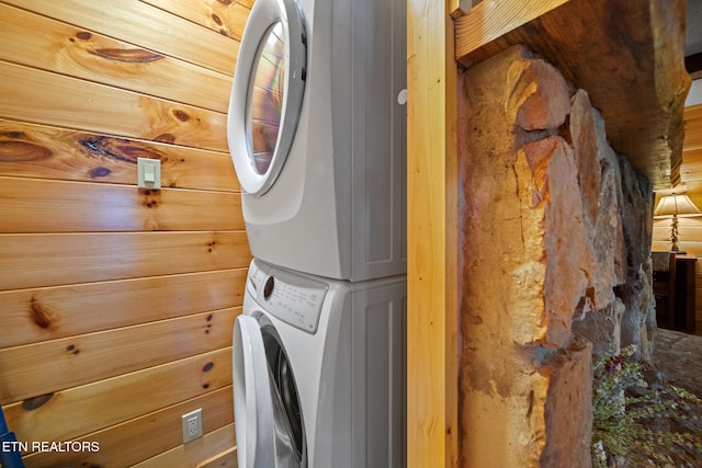 1516 Zurich Rd, Gatlinburg, TN 37738 - washroom with stacked washing machine and dryer