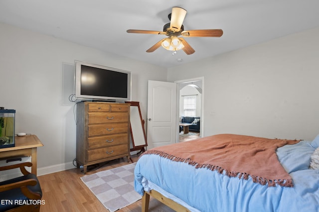 1132 Connecticut Ave, Knoxville, TN 37921 - bedroom with wood finished floors and a ceiling fan