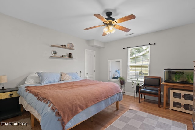 1132 Connecticut Ave, Knoxville, TN 37921 - bedroom featuring wood finished floors and a ceiling fan