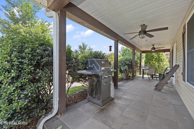 1132 Connecticut Ave, Knoxville, TN 37921 - view of patio with grilling area and a ceiling fan