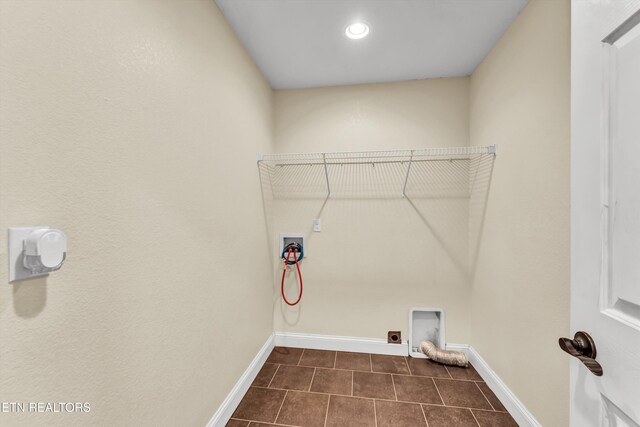235 Jessie Ln, Lenoir City, TN 37772 - washroom featuring hookup for an electric dryer, washer hookup, dark tile patterned flooring, and recessed lighting
