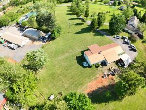 2517 Shields Ferry Rd, Morristown, TN 37814 - drone / aerial view