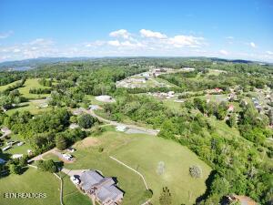 2517 Shields Ferry Rd, Morristown, TN 37814 - aerial view of property's location featuring a heavily wooded area