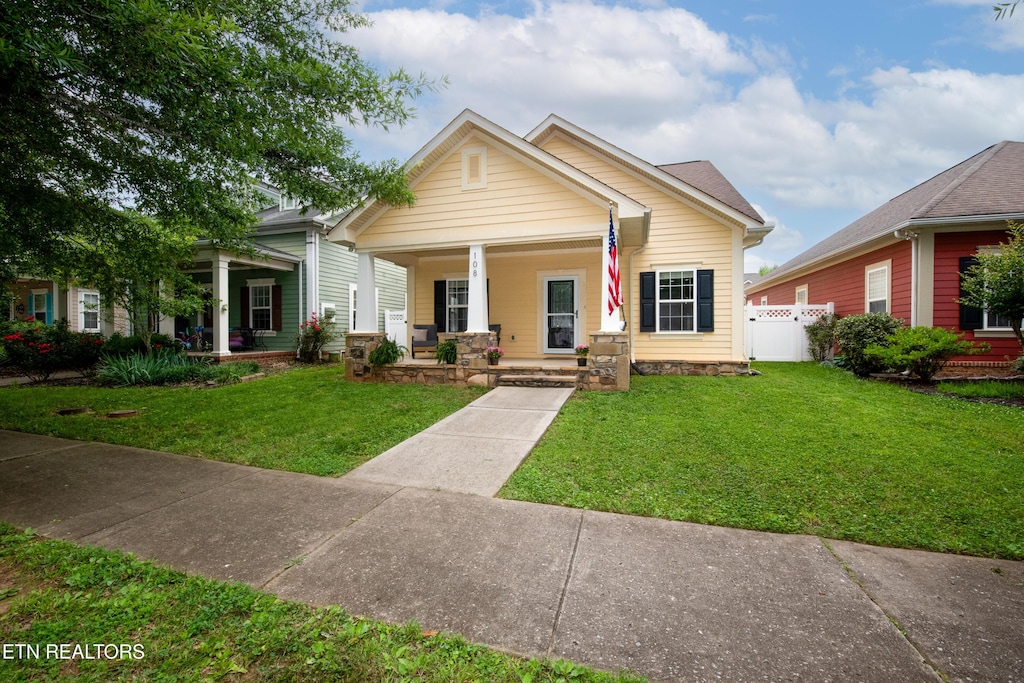 108 Forestberry St, Oak Ridge, TN 37830 - view of front of house featuring covered porch