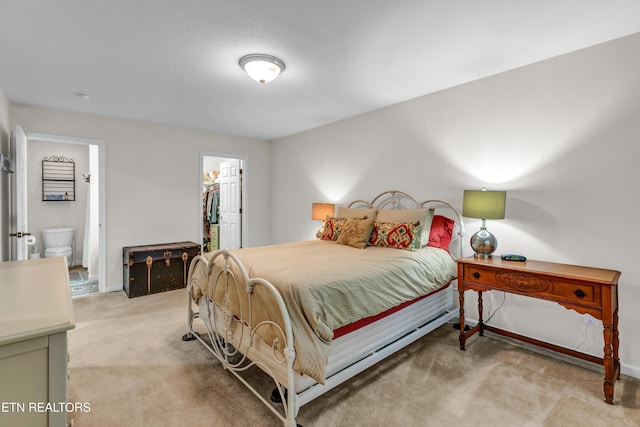 8824 Carriage House Way, Knoxville, TN 37923 - bedroom with carpet flooring, a walk in closet, a closet, and ensuite bath