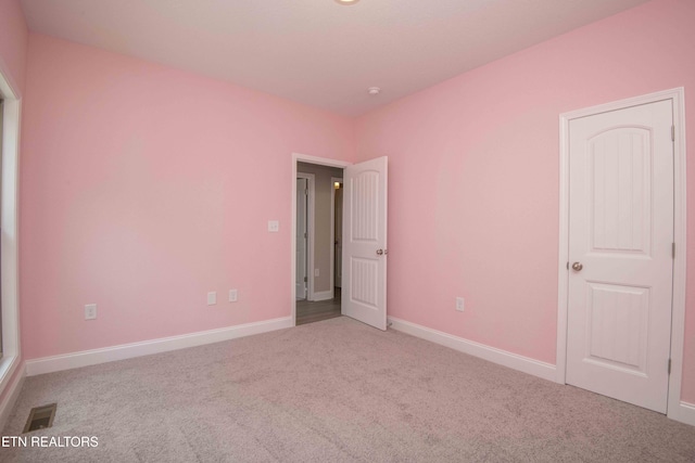 2609 Mountain Blvd, Sevierville, TN 37876 - unfurnished bedroom featuring carpet flooring and baseboards