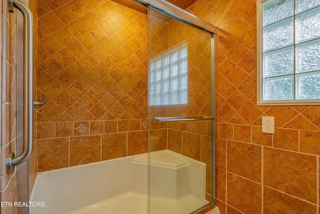 150 Ray Cross Rd, Harriman, TN 37748 - bathroom with a shower with door