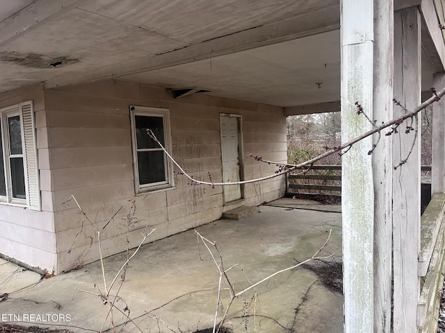 332 Ridge Rd, Lancing, TN 37770 - view of patio