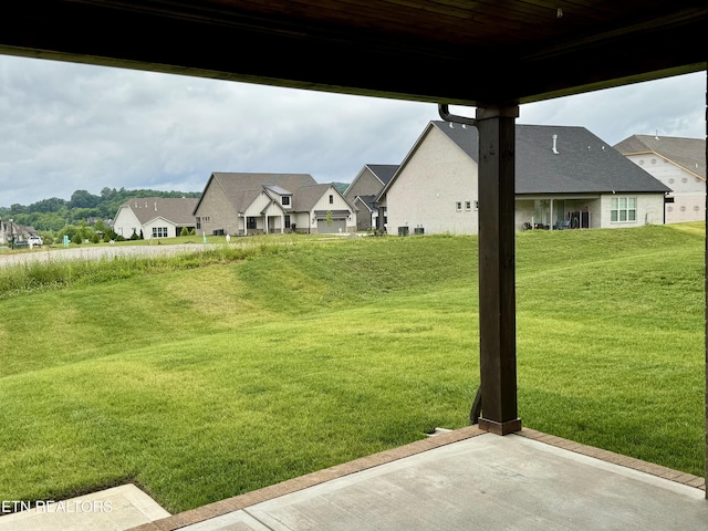 2107 Lantern Park Ln, Knoxville, TN 37932 - view of grassy yard with a residential view and a patio area