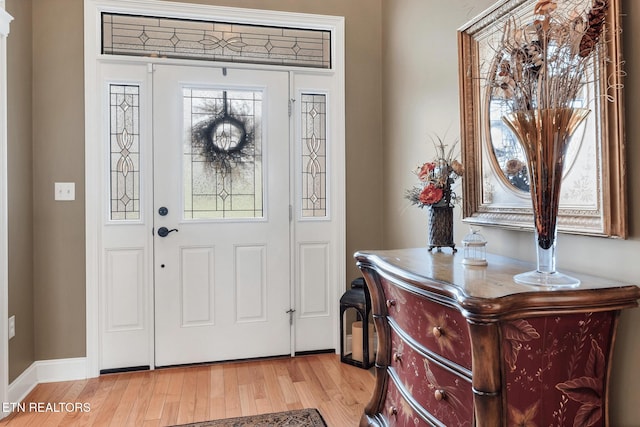510 Argyle Way, Maryville, TN 37801 - entryway with light wood-style flooring and baseboards