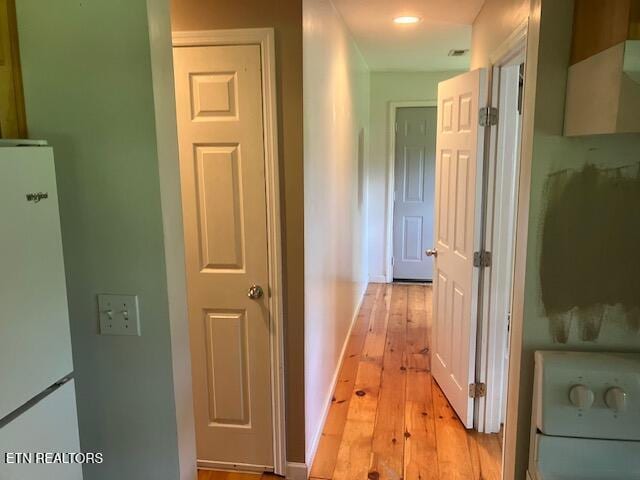 4016 Retro Hughes Rd, Graysville, TN 37338 - hall with light wood finished floors and baseboards