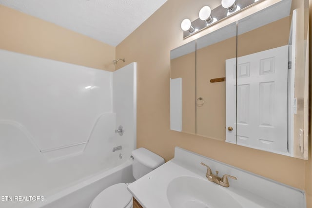 8040 Walt Way, Corryton, TN 37721 - full bathroom featuring vanity and shower / tub combination