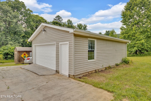 8040 Walt Way, Corryton, TN 37721 - view of detached garage