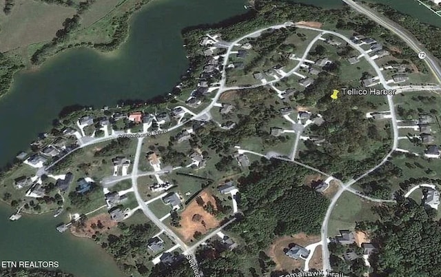 325 Cherokee Cir, Madisonville, TN 37354 - photo 1