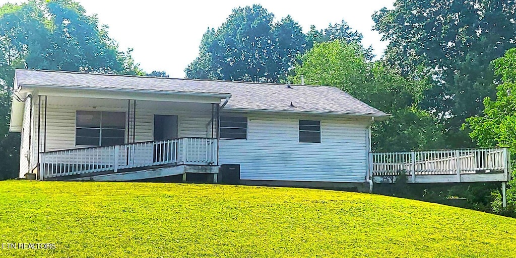 3925 Clover Hill Mill Rd, Maryville, TN 37801 - rear view of house featuring a yard and a porch