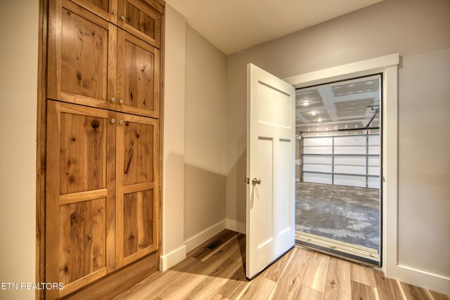 760 Rockview Rd, Jamestown, TN 38556 - doorway featuring light wood-style floors and baseboards