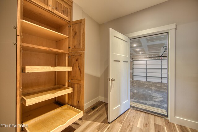 760 Rockview Rd, Jamestown, TN 38556 - view of closet