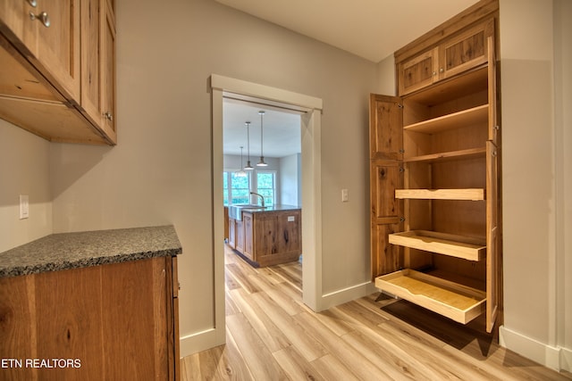 760 Rockview Rd, Jamestown, TN 38556 - pantry with a sink