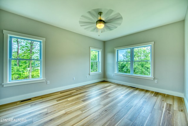 760 Rockview Rd, Jamestown, TN 38556 - unfurnished room featuring wood finished floors and a ceiling fan