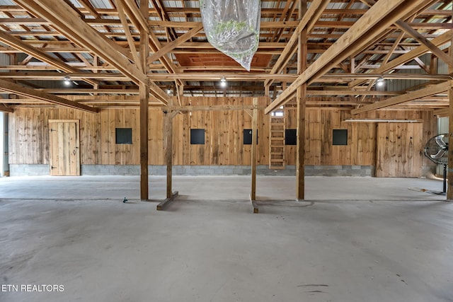 1292 Deer Lodge Hwy, Sunbright, TN 37872 - view of garage