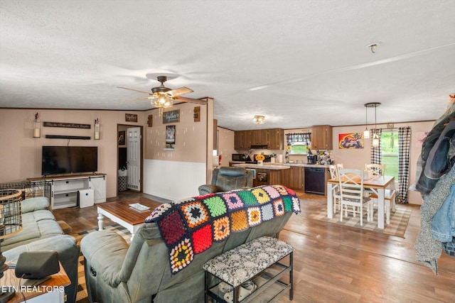 314 Warren St, Madisonville, TN 37354 - photo 5