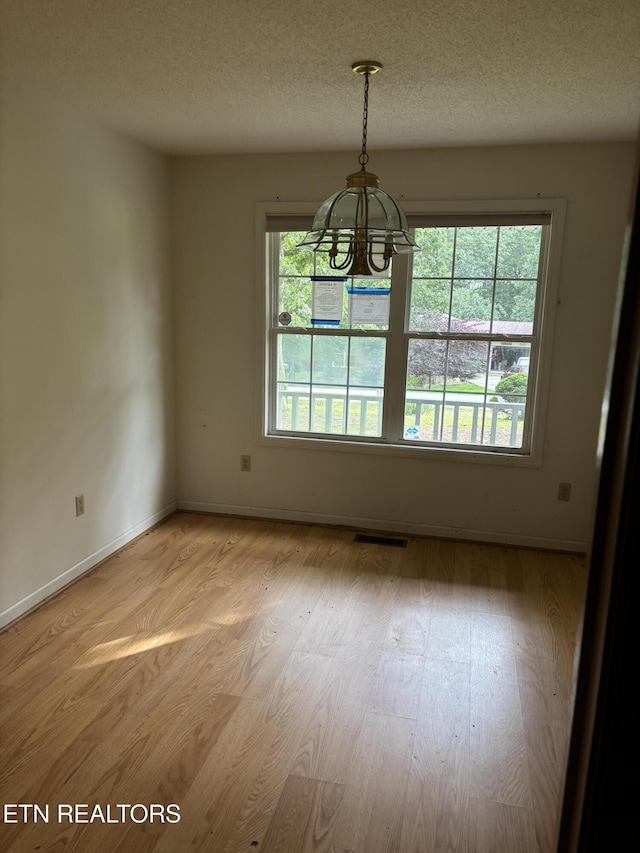 131 Cromwell Ln, Crossville, TN 38558 - photo 3