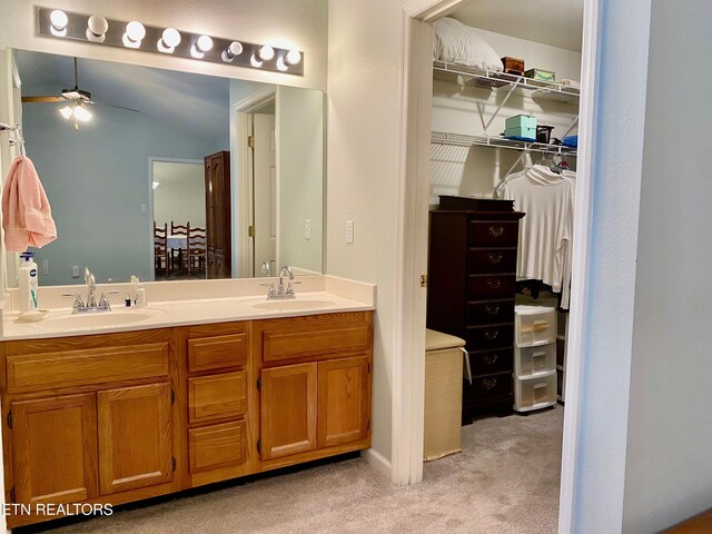 209 Commander Way, Knoxville, TN 37934 - full bath featuring double vanity, ceiling fan, a spacious closet, and vaulted ceiling