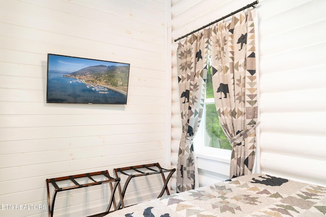 1065 Shell Mountain Rd, Sevierville, TN 37876 - bedroom with wood walls