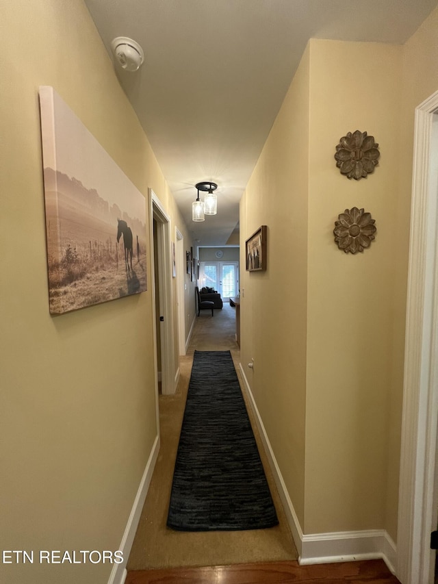 527 River Place Way Unit 516, Sevierville, TN 37862 - hall featuring baseboards