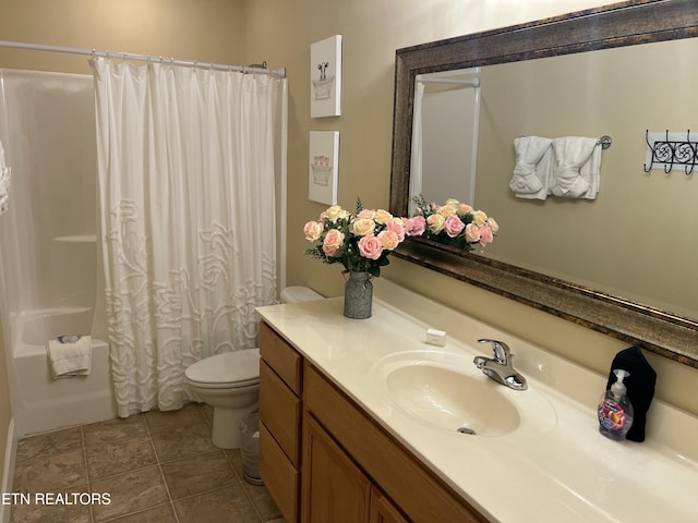 527 River Place Way Unit 516, Sevierville, TN 37862 - full bathroom with vanity and shower / bath combo